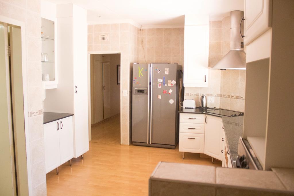 Khuvena Guesthouse Randburg Zewnętrze zdjęcie