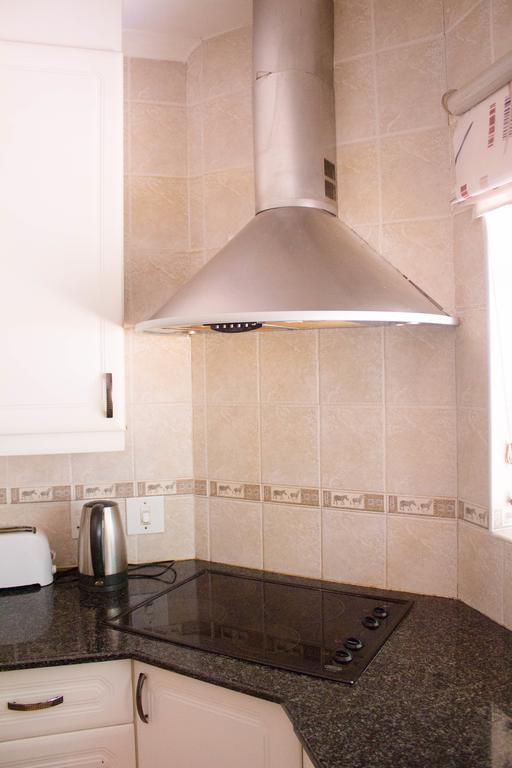 Khuvena Guesthouse Randburg Pokój zdjęcie