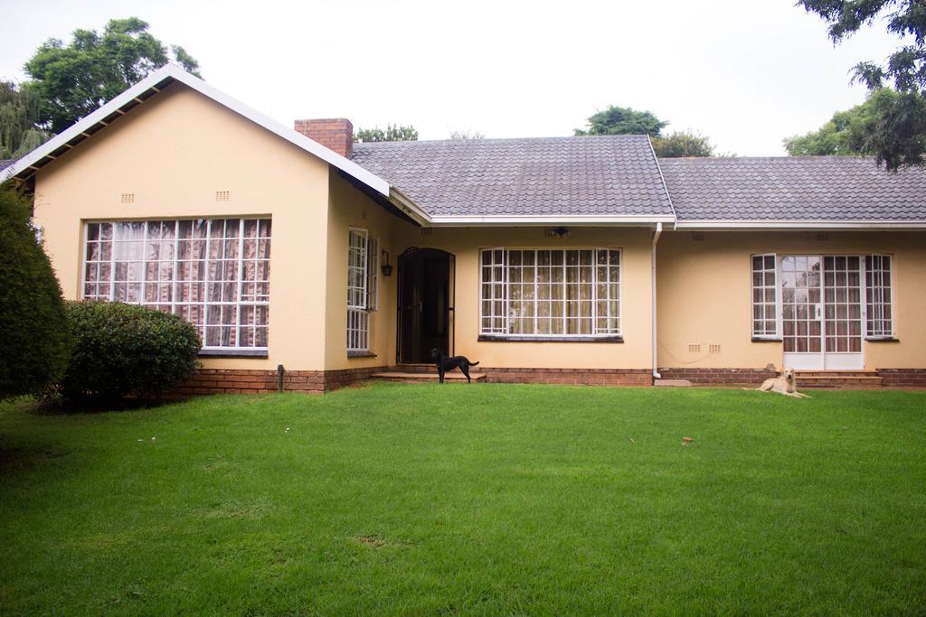 Khuvena Guesthouse Randburg Zewnętrze zdjęcie