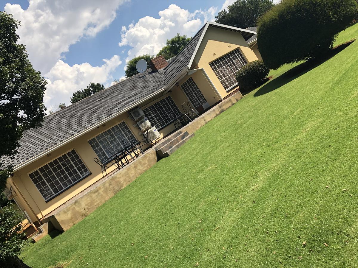 Khuvena Guesthouse Randburg Zewnętrze zdjęcie