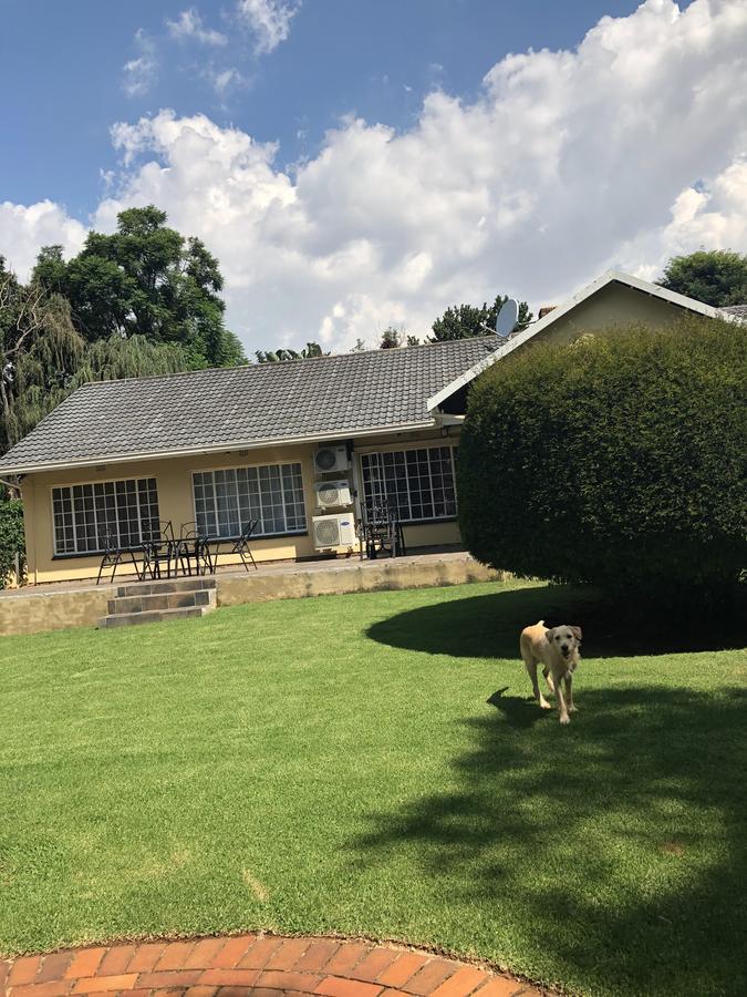 Khuvena Guesthouse Randburg Zewnętrze zdjęcie